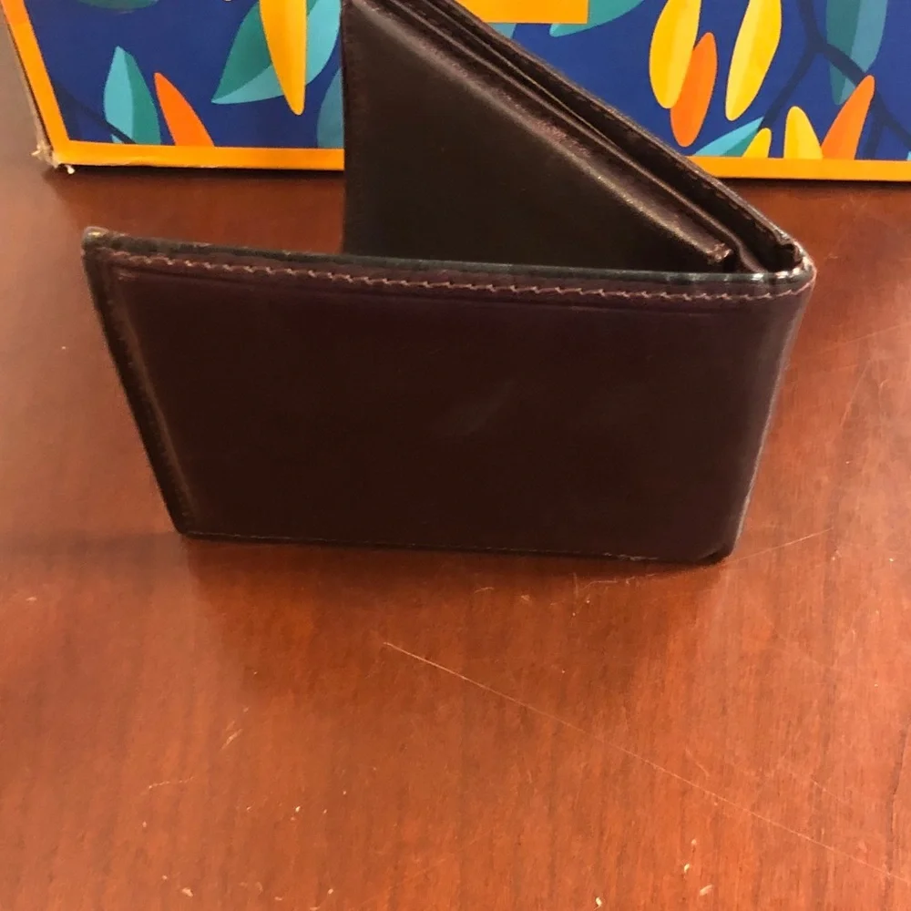 Yves Saint Laurent Men’s Dark Brown Billfold w/credit card slots